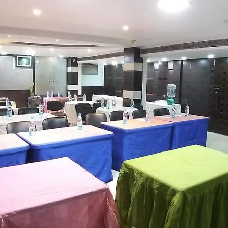 Hotel Q-Inn Kalkutta Kültér fotó