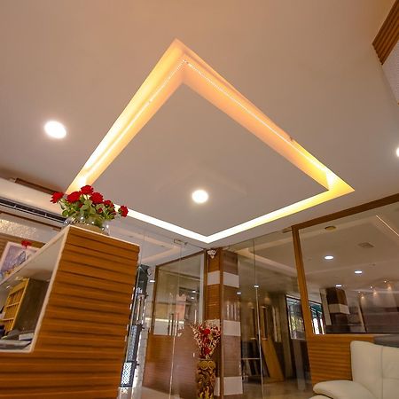 Hotel Q-Inn Kalkutta Kültér fotó