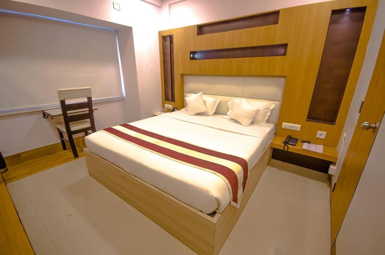 Hotel Q-Inn Kalkutta Kültér fotó
