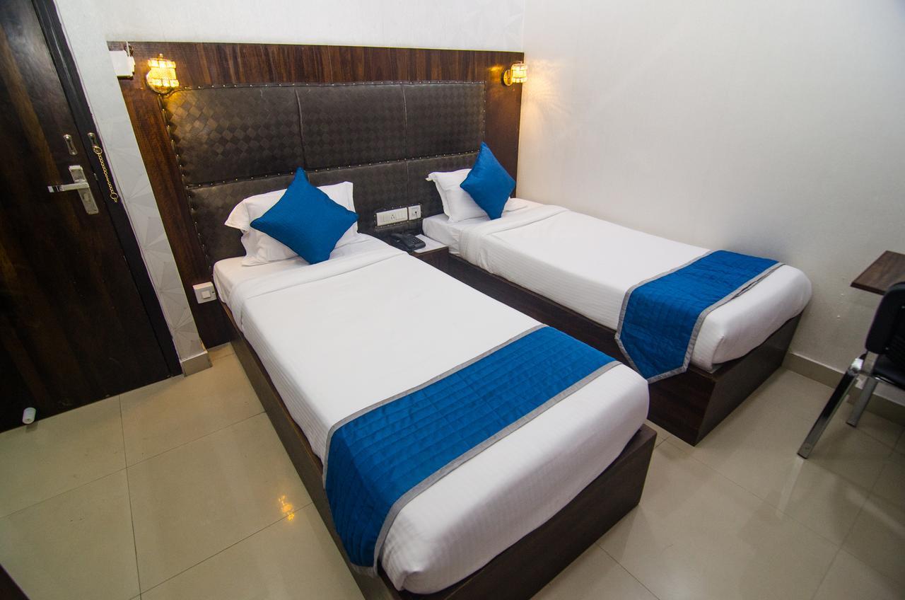 Hotel Q-Inn Kalkutta Kültér fotó
