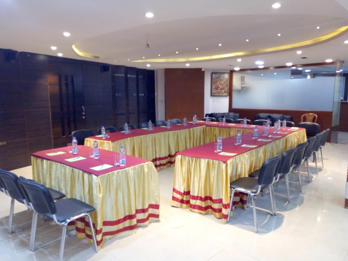 Hotel Q-Inn Kalkutta Kültér fotó