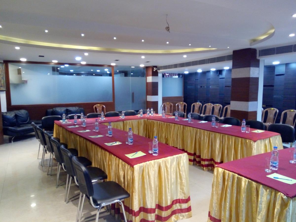 Hotel Q-Inn Kalkutta Kültér fotó